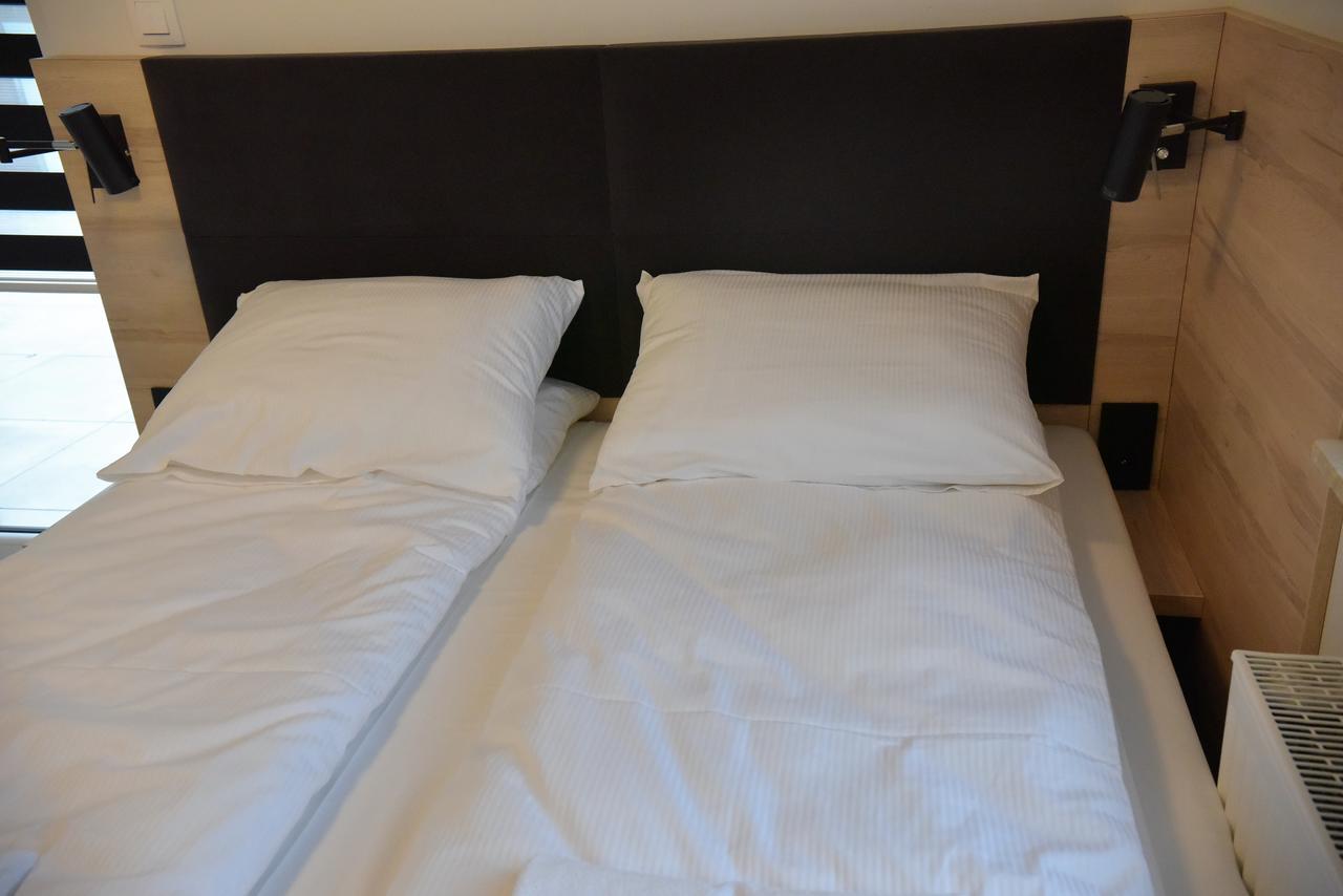 Apartamenty Platan Opieszyn Września Pokój zdjęcie
